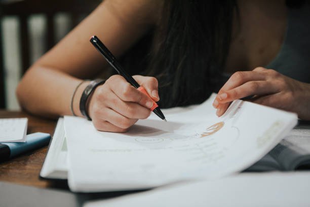 How To Write Winning Scholarship Essays And Personal Statements